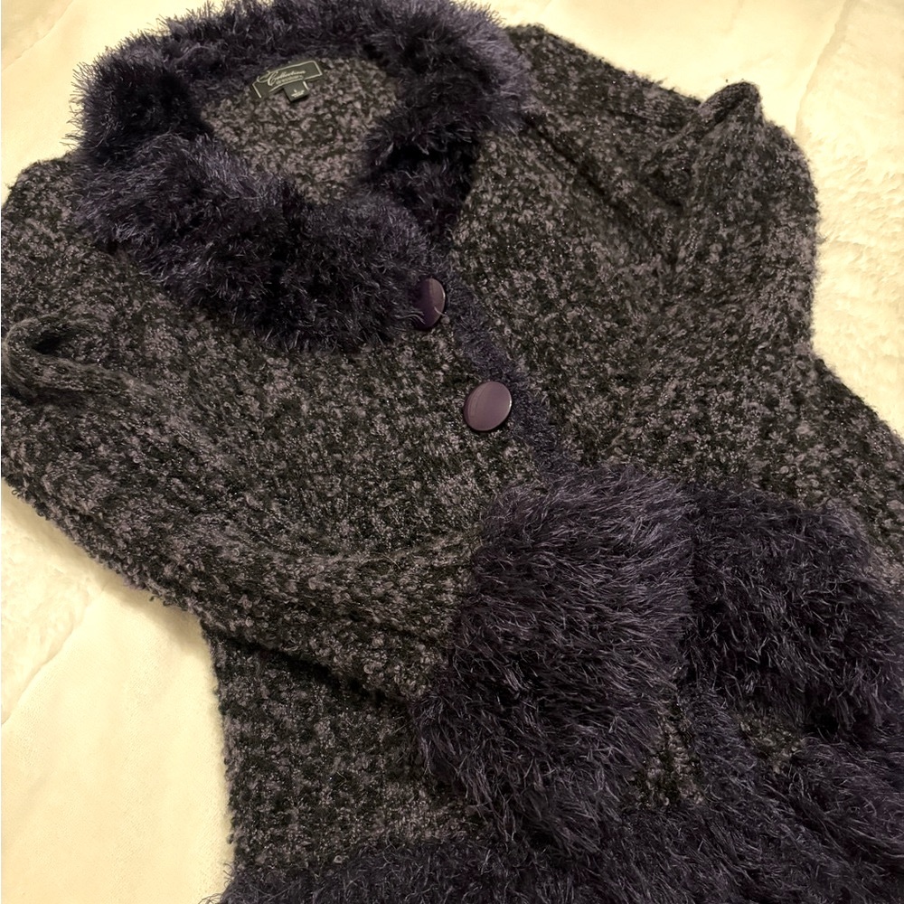 Women’s Size Large Sweater - Beautiful Deep Purple Color